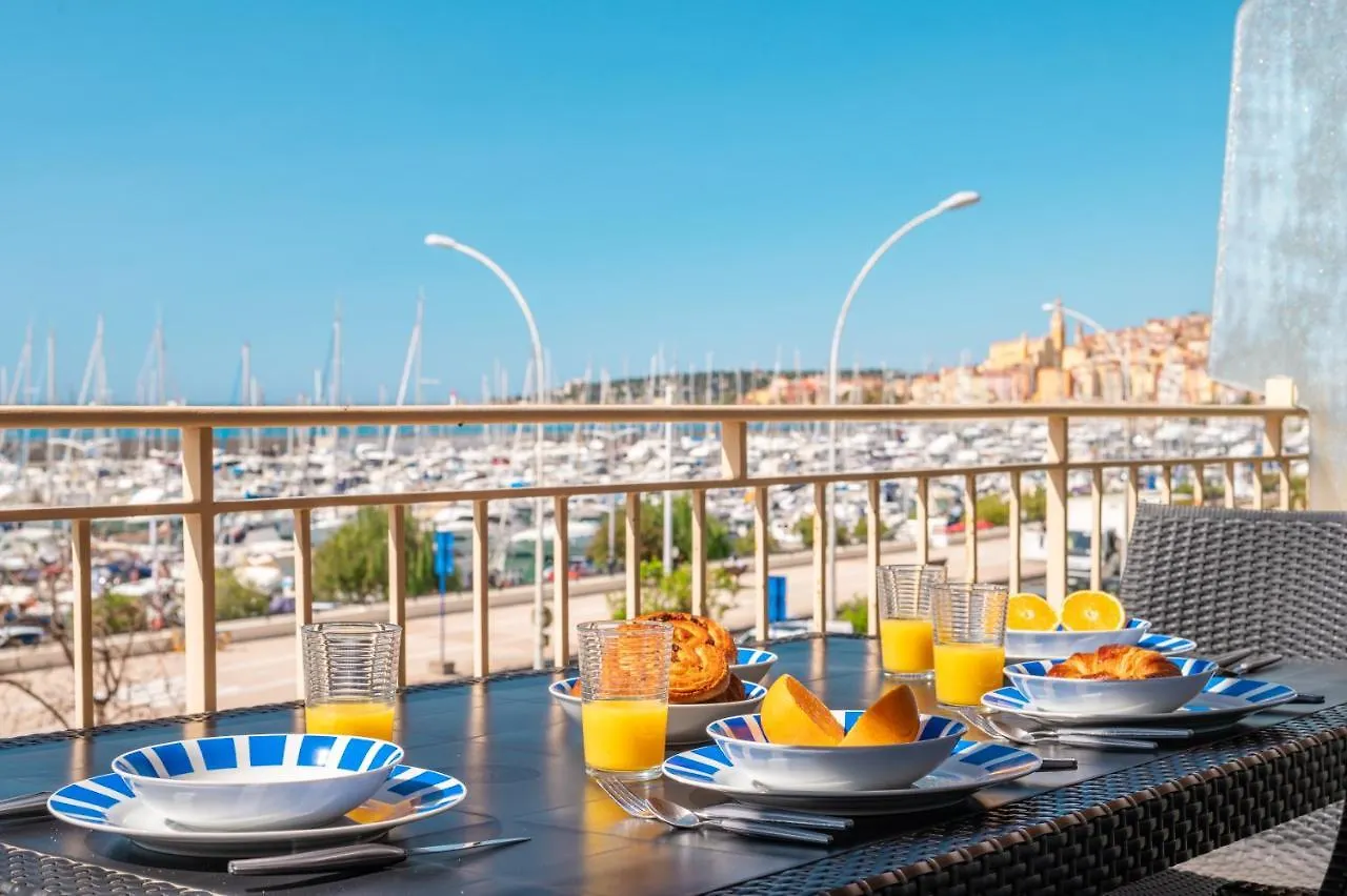 Daire La Grande Palmeraie - Spacieux Studio Avec Vue Mer, Terrasse, Port De Garavan Menton